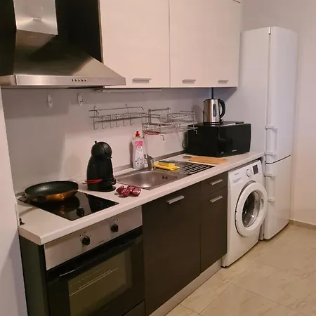 Modern 1br With Sea View & Pool Included With Parking Space 아파트 소조폴