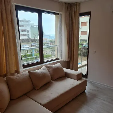 Modern 1br With Sea View & Pool Included With Parking Space * Szozopol